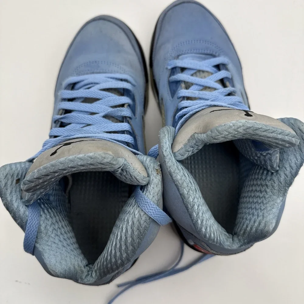 Size 8 - Jordan 5 Retro SE Mid UNC